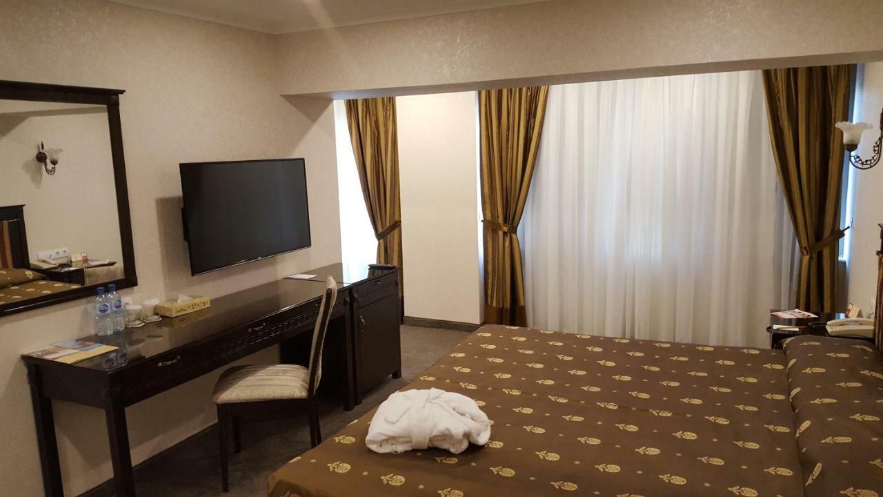 Grand Mir Hotel Tashkent Exterior photo