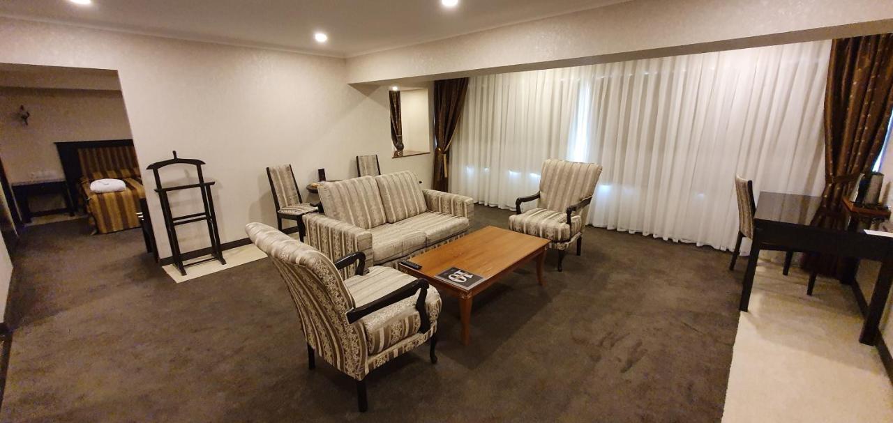 Grand Mir Hotel Tashkent Exterior photo